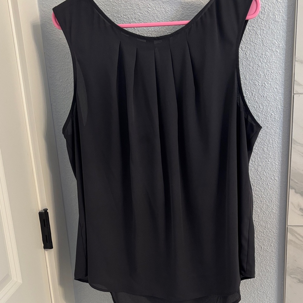 Worthington Black Pleated Sleeveless Camisole